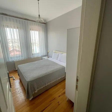 Ozcans Sururi Pera Flats 3