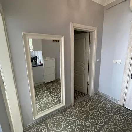 Ozcans Sururi Pera Flats 3 Apartment