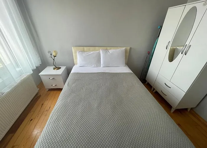 Ozcans Sururi Pera Flats 3 아파트 *