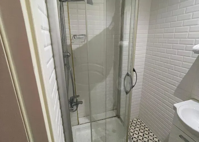 Ozcans Sururi Pera Flats 3 아파트