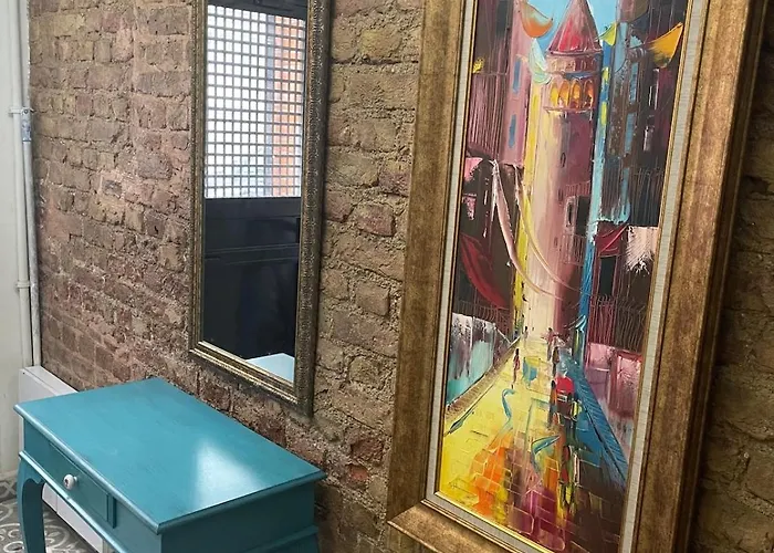 Ozcans Sururi Pera Flats 3 *